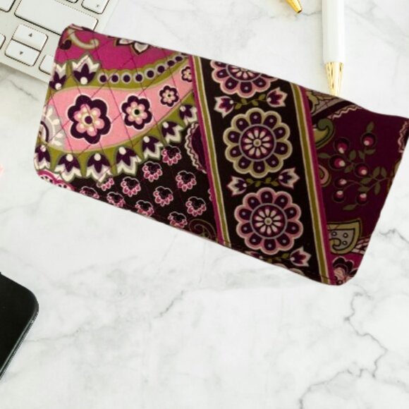 Vera Bradley Very Berry Paisley Wallet – Retired Print - Picture 1 of 2